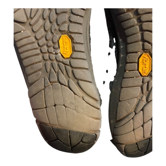 Vibram Fivefingers CVT-Hemp Toe Shoes Grey/Black - Picture 6 of 7